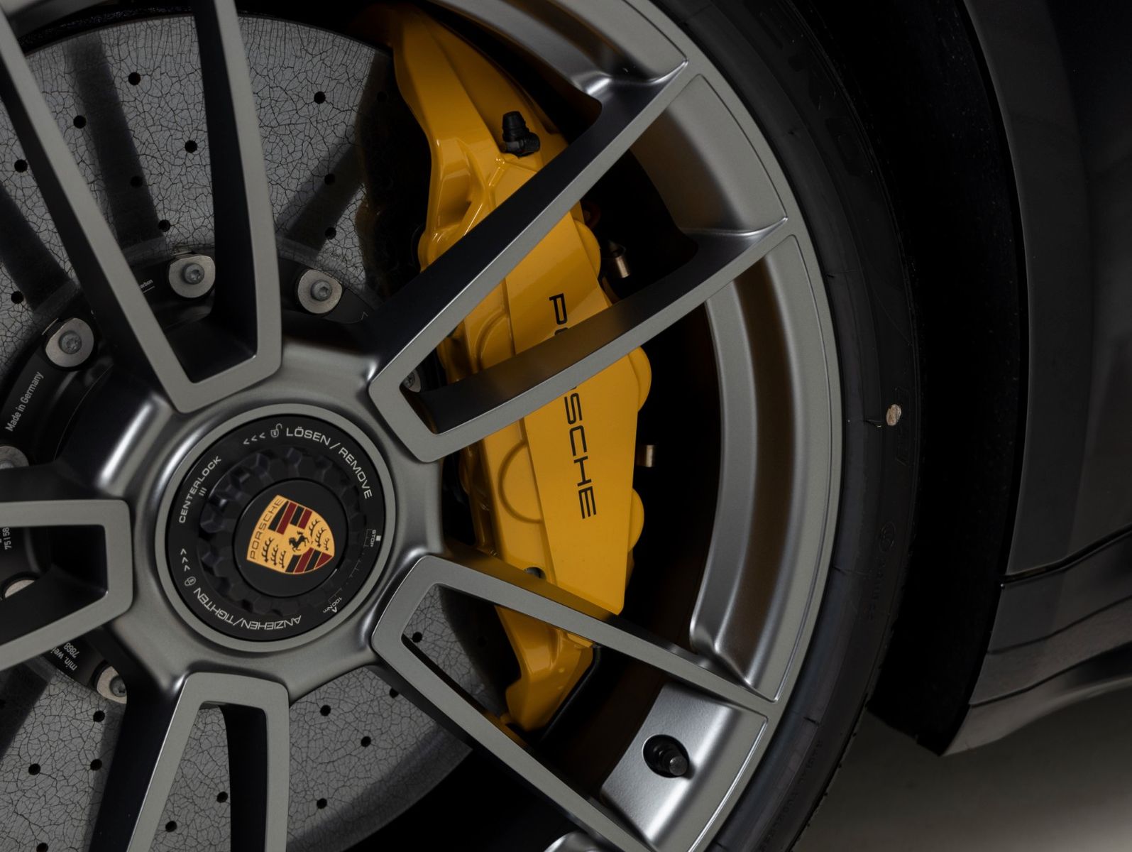 Porsche 911 Turbo S | Sport-Paket | Schalensitze |Carbon