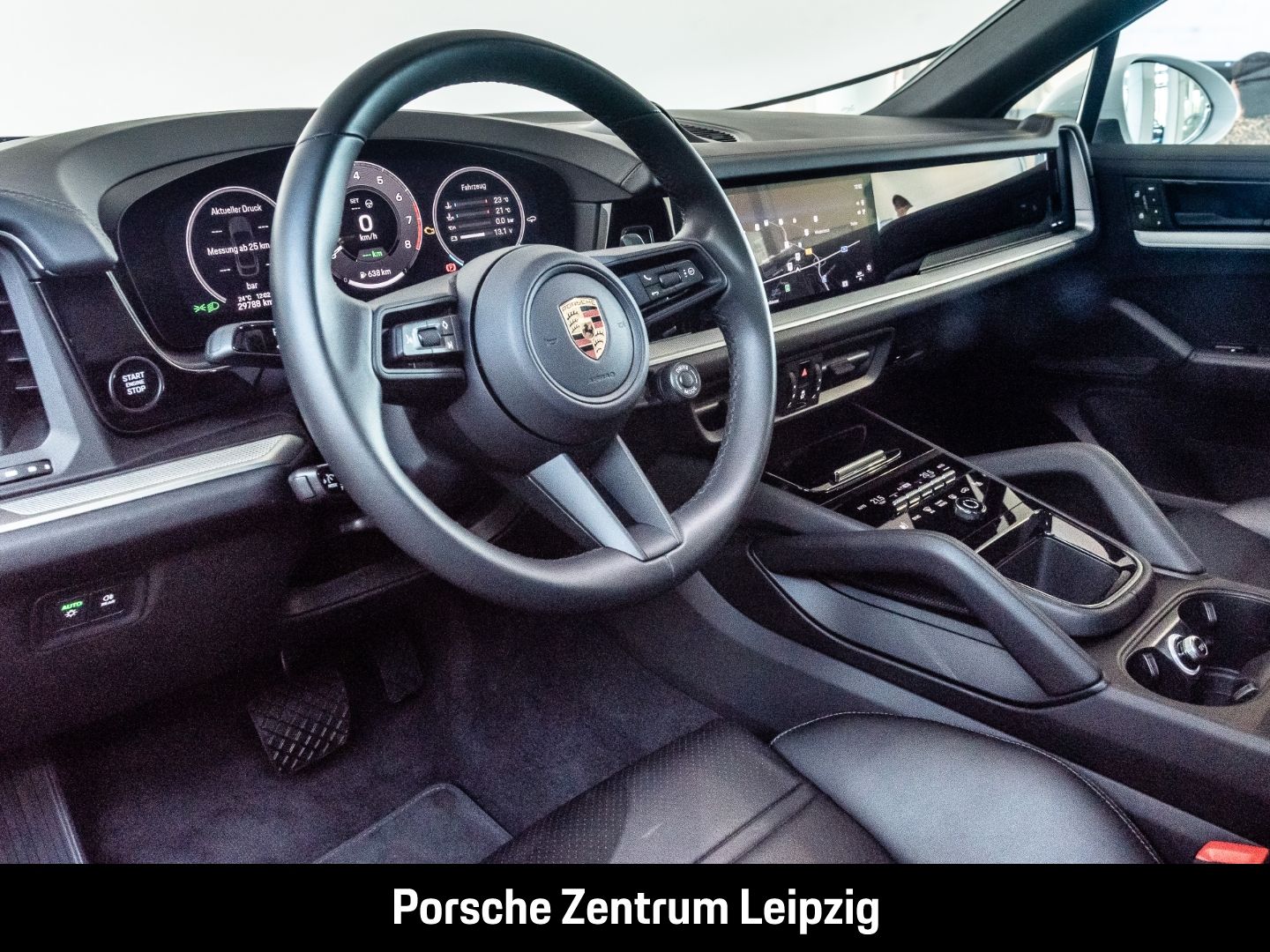 Porsche Cayenne E-Hybrid Coupe SportDesign HD-Matrix Inn