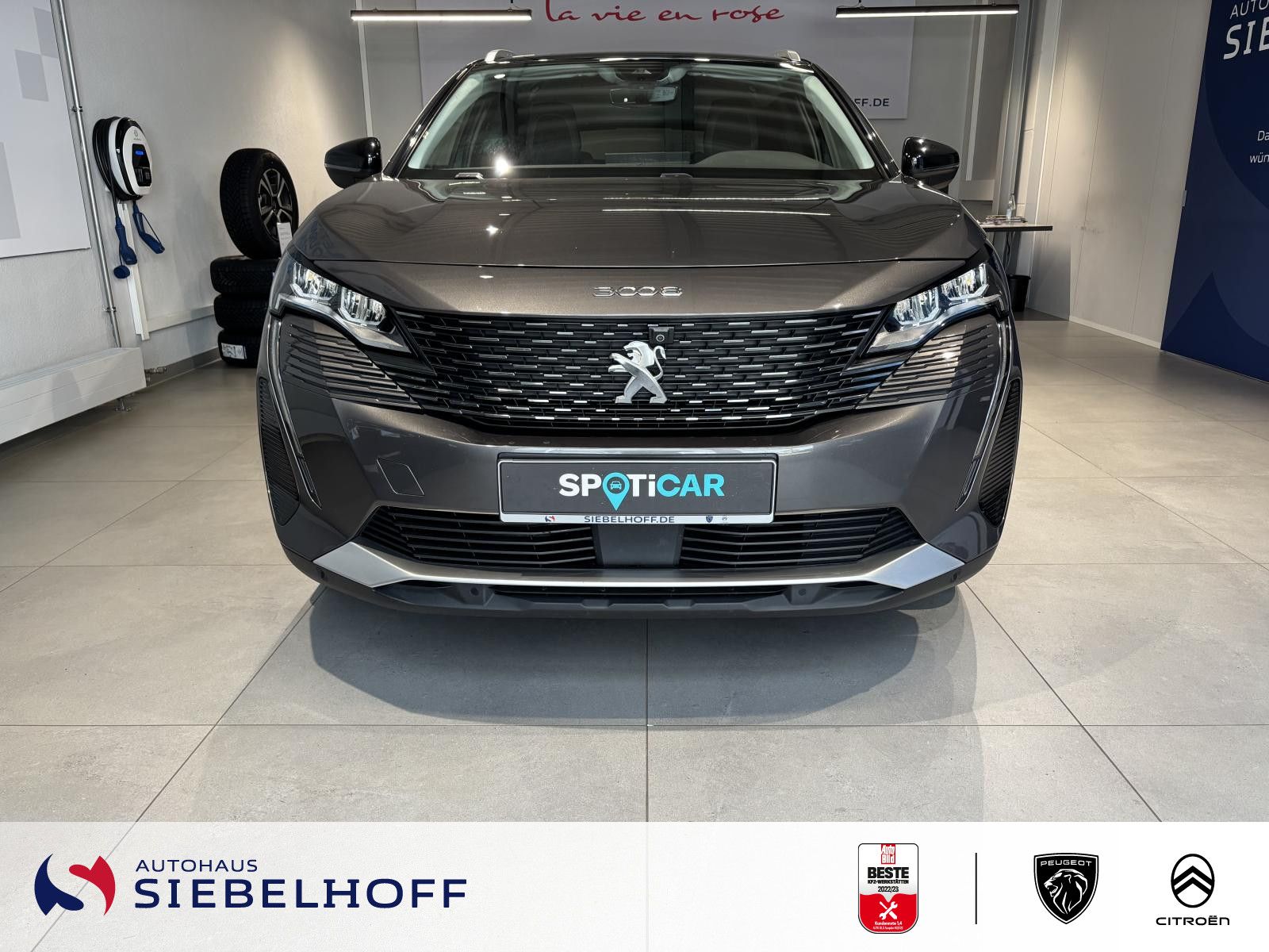 Peugeot 3008 Roadtrip HYBRID 225 e-EAT8