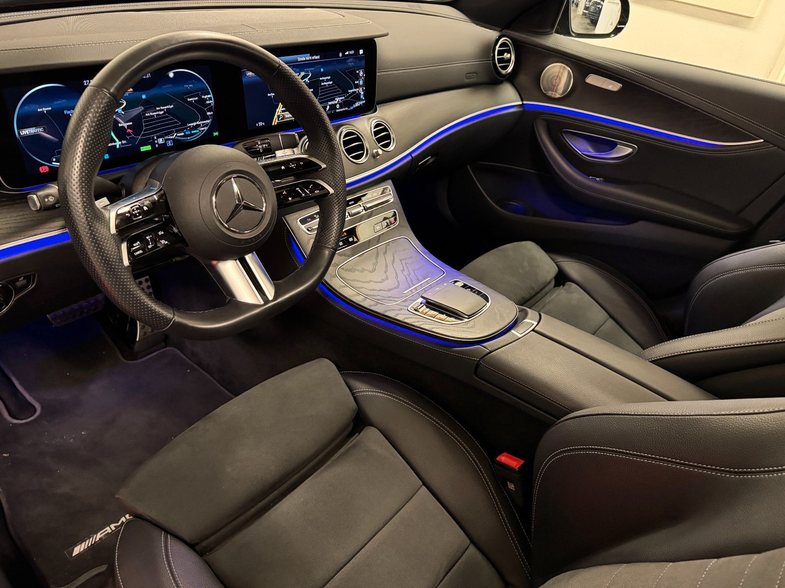 Mercedes-Benz E 300 d 4Matic AMG - Samsaru's Car Outlet
