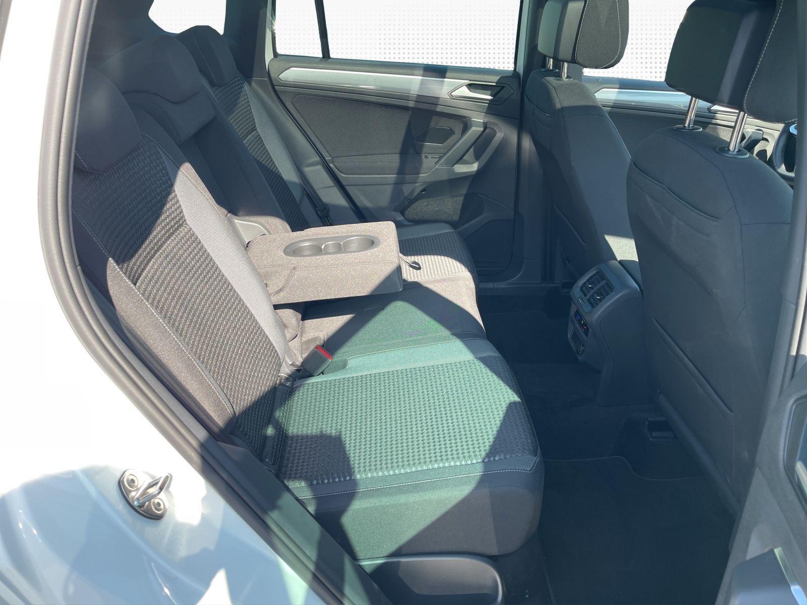 Volkswagen Tiguan Life 1.5 TSI - Samsaru's Car Outlet