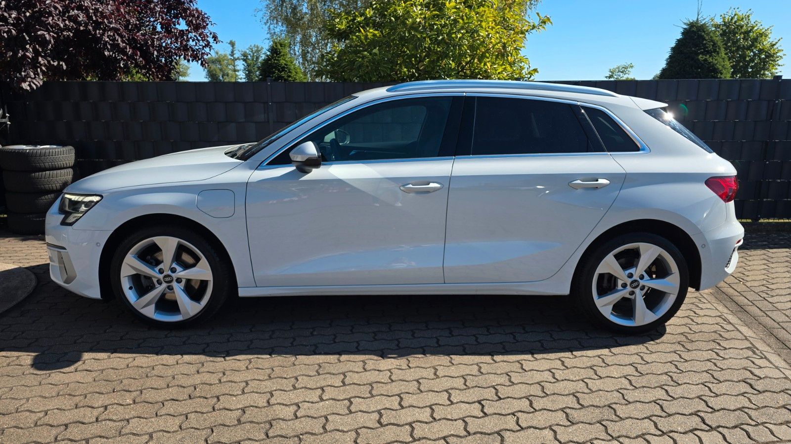 Audi A3 Sportback 40 TFSI e* Sitzh*AHK*Klima*Temp