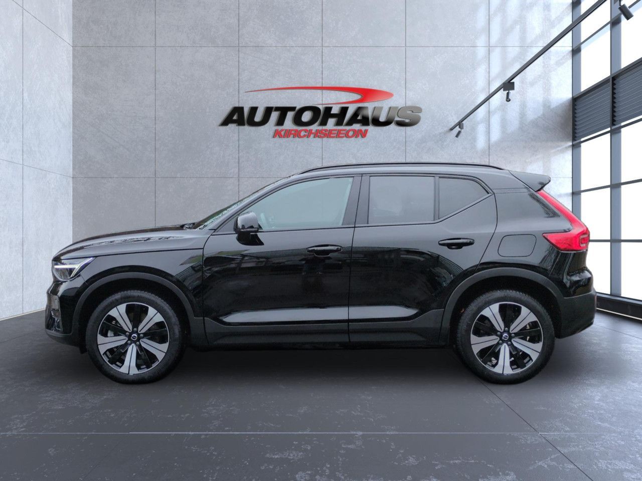Volvo XC40 Recharge Plus Pure Electric 2WD Bluetooth