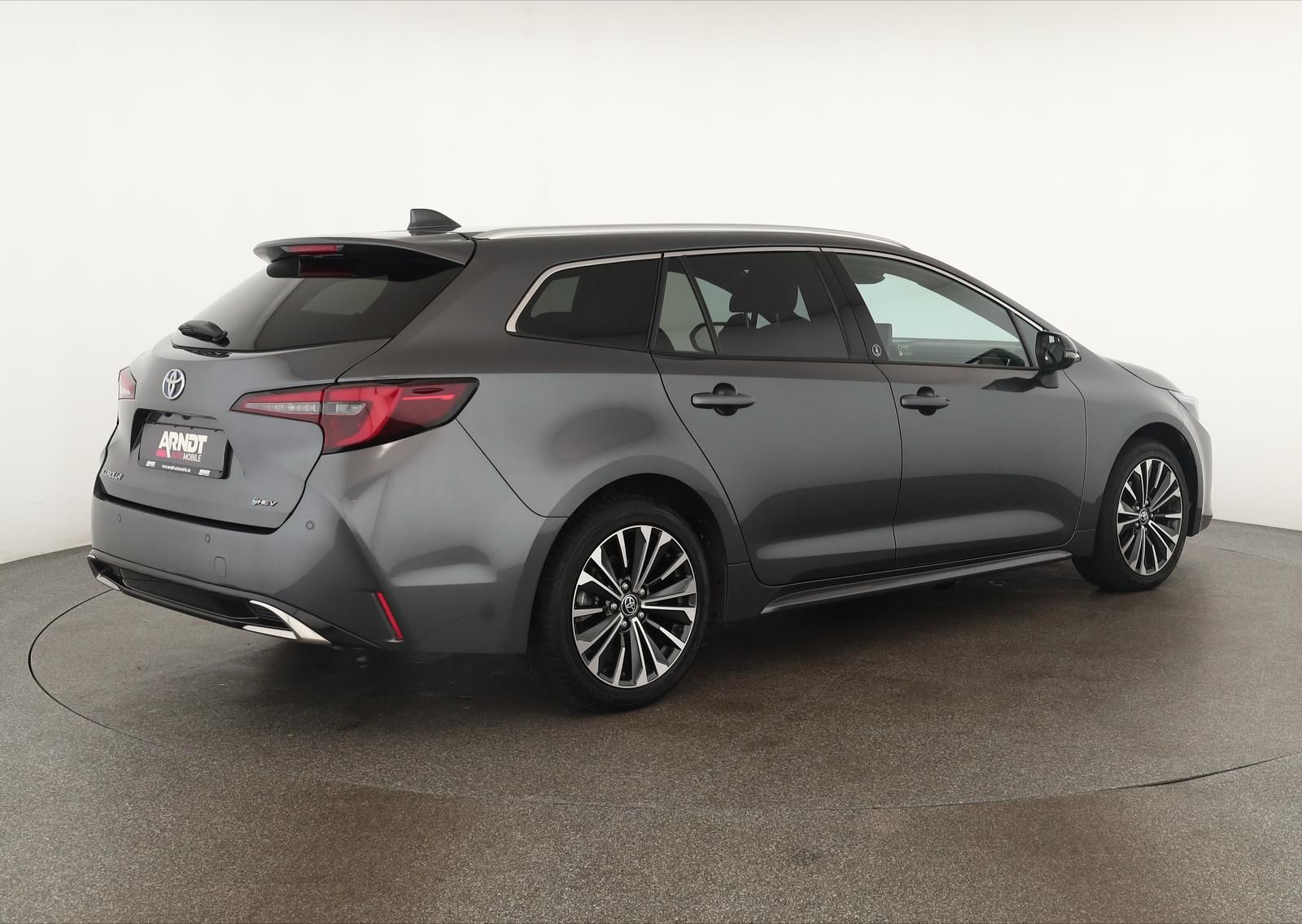 Toyota Corolla Touring Sports 1.8 CVT Team D Navi Kam