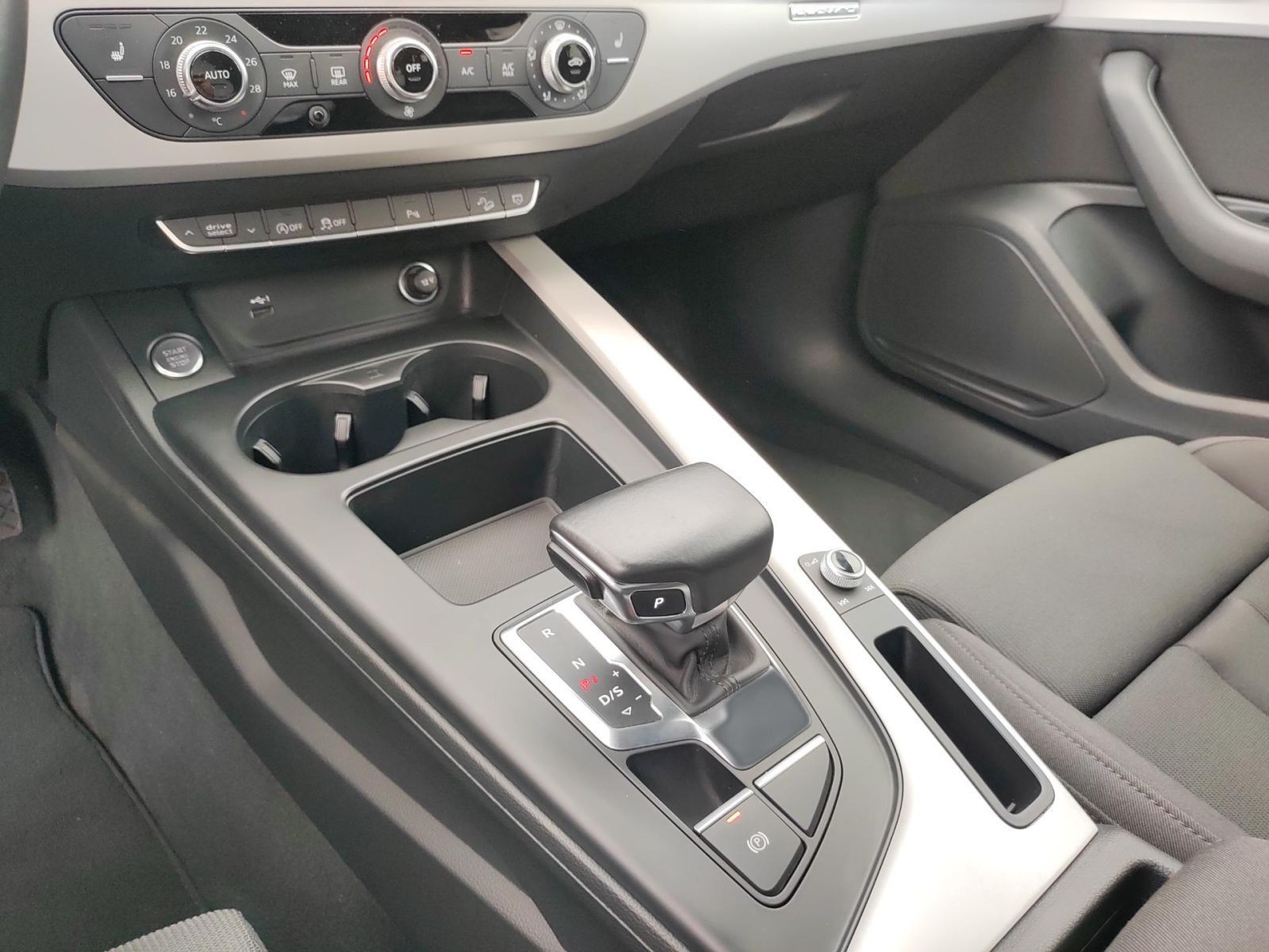 Audi A4 allroad 45 TFSI qu. S tronic *AHK*NAV+*SHZ*