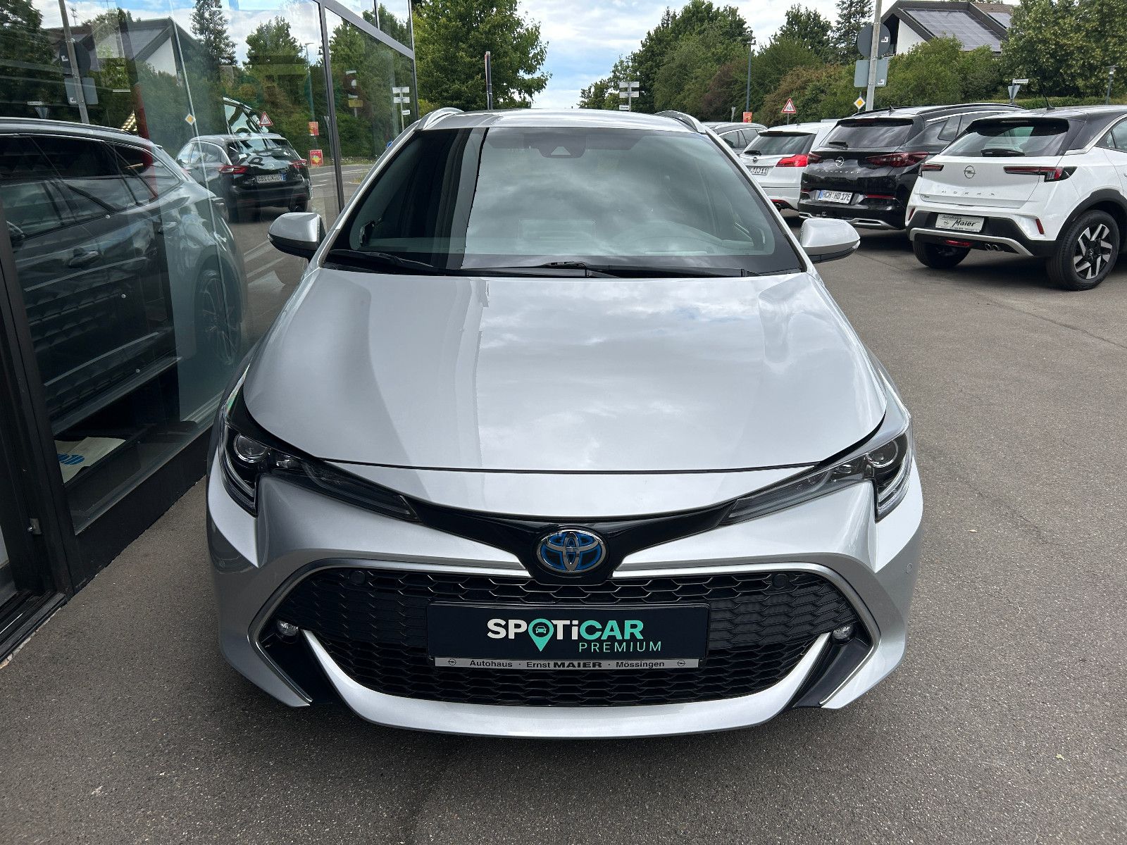 Toyota Corolla ST MHEV Lounge - Samsaru's Car Outlet