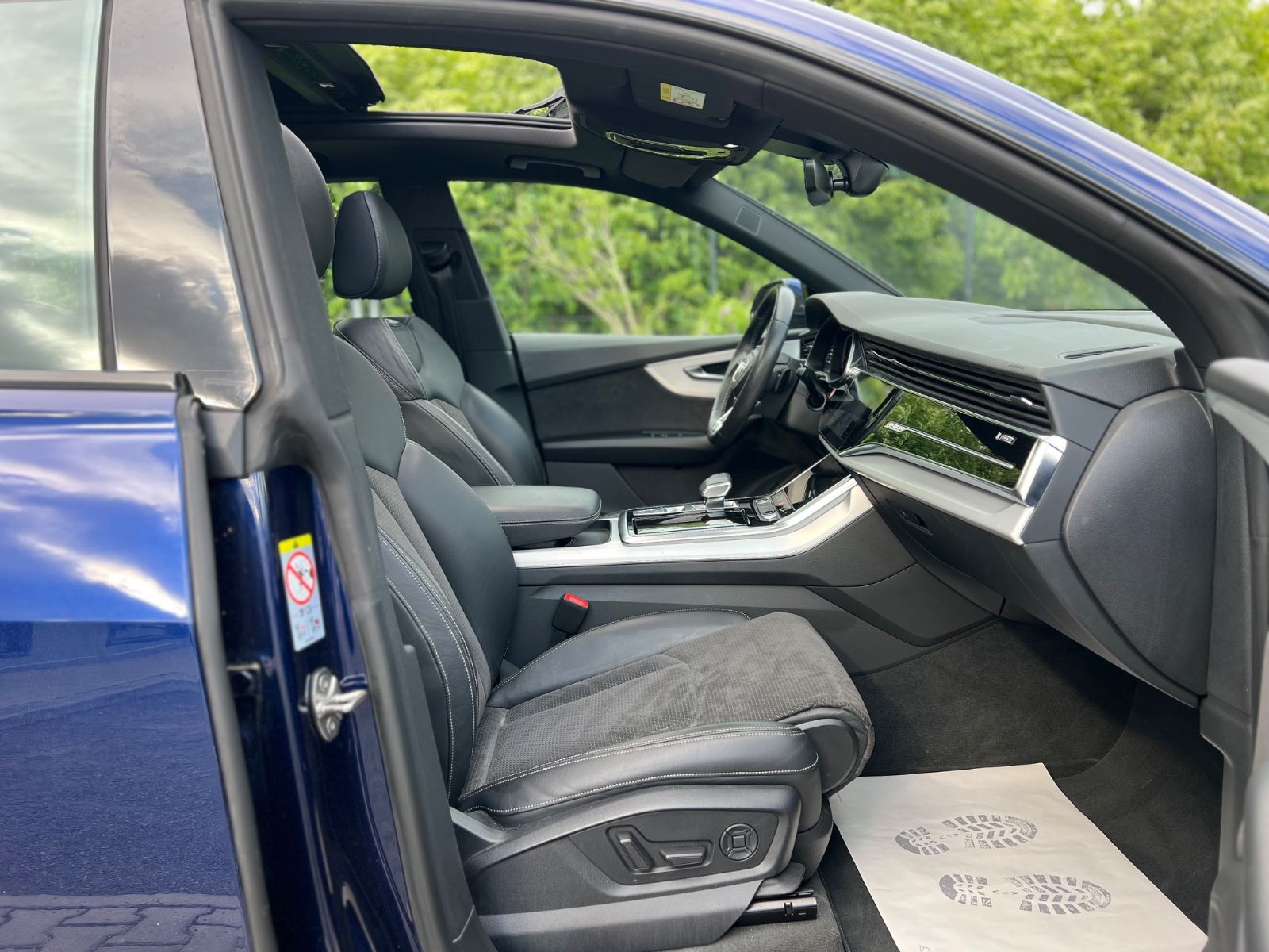 Audi Q8 50 TDI quattro*S-LINE* Panorama*SOFT-CLOSE*
