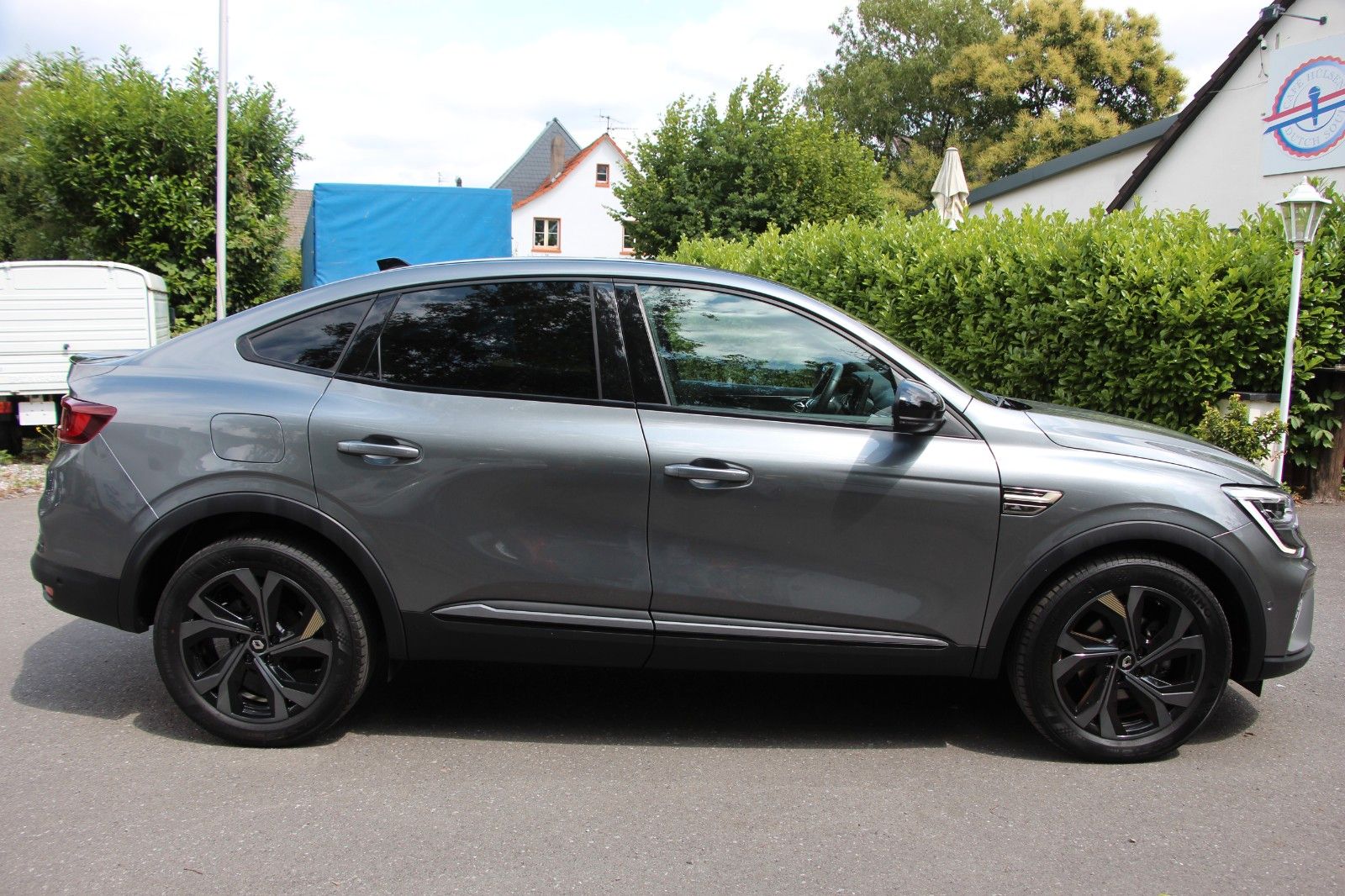 Renault Arkana Full Hybrid 145 E-TECH engineered - Samsaru's Car Outlet