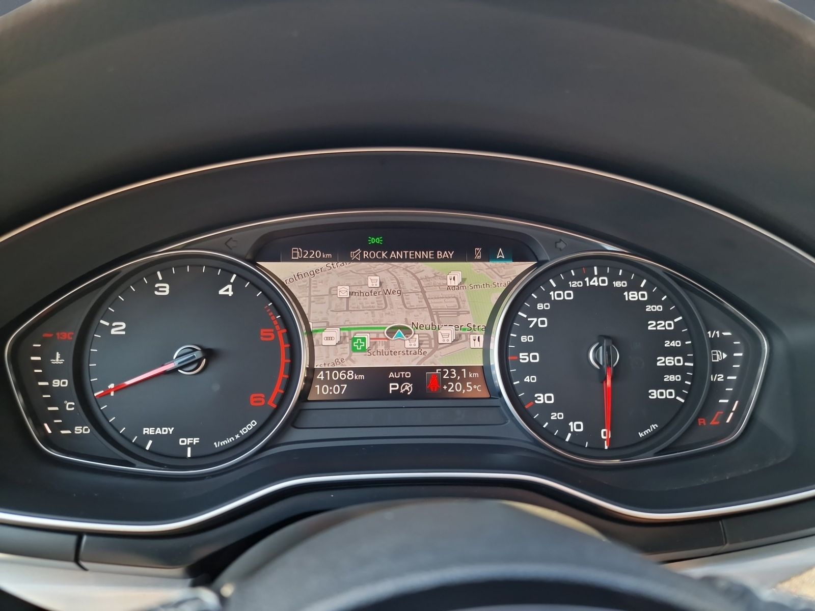 Audi A4 Avant 40 TDI S tronic S line - Samsaru's Car Outlet