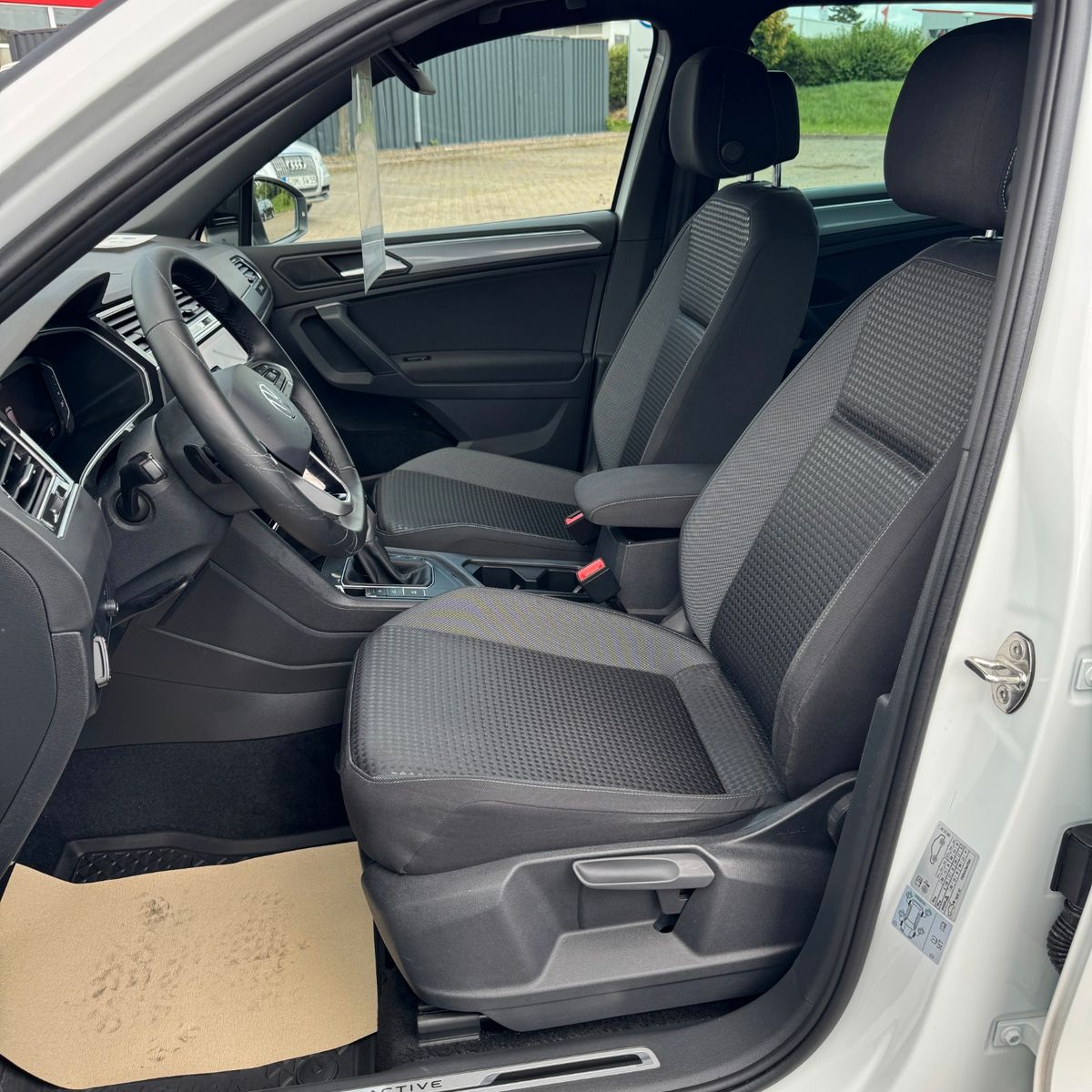 Volkswagen Tiguan 1.5 TSI - Samsaru's Car Outlet