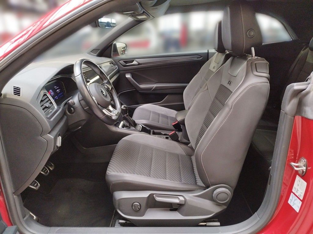 Volkswagen T-Roc 1.5 TSI R-Line - Samsaru's Car Outlet