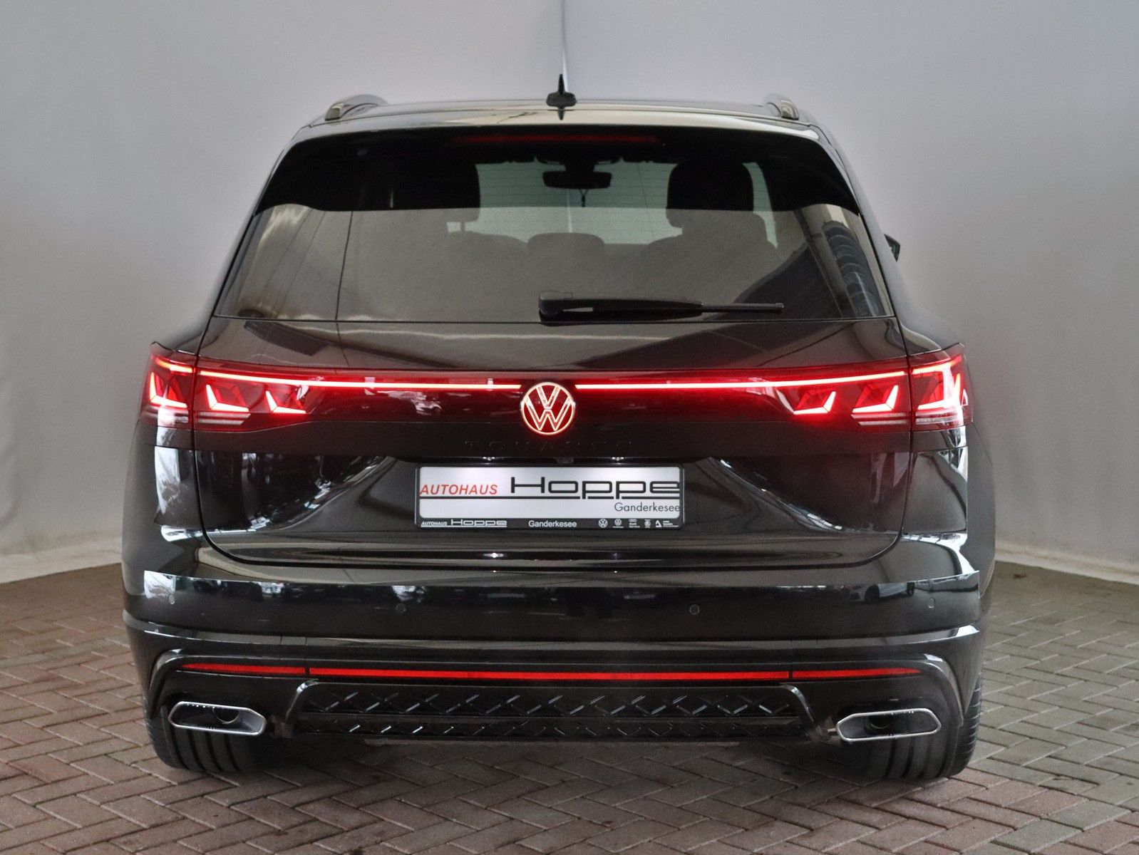 Volkswagen TOUAREG R-Line TDI+AHK+PANO+DYNA+BLACKSTYL+LUFT
