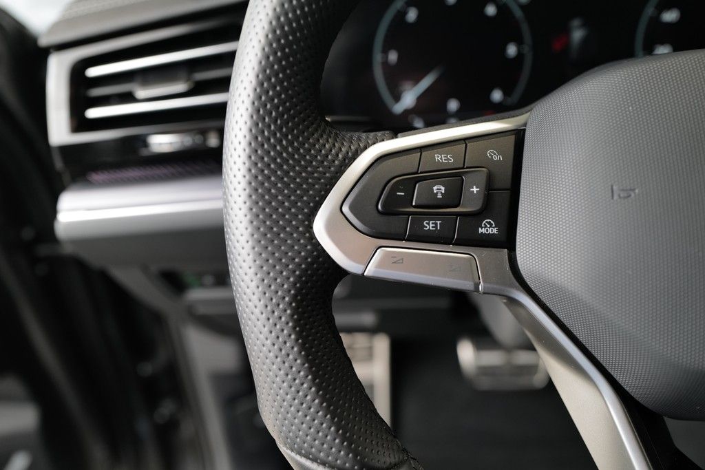 Volkswagen Touareg 3.0TDI R-Line BlackStyle Allradlenk StdH