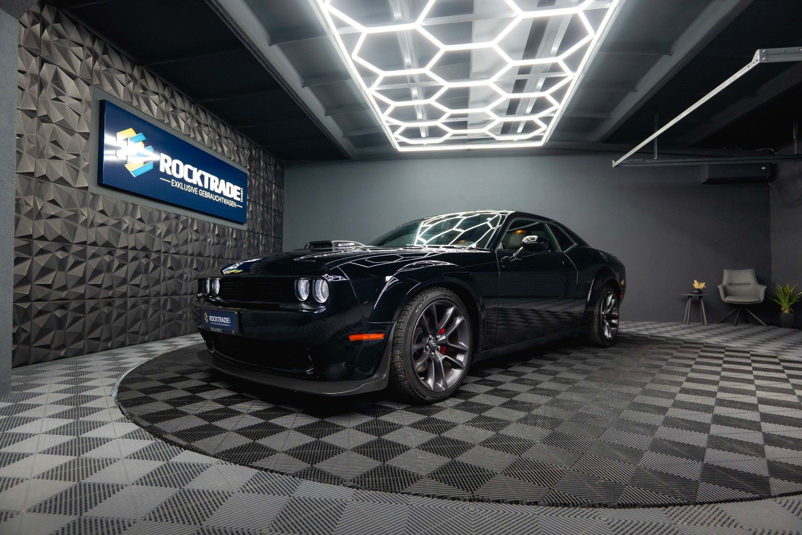 Dodge Challenger 5.7 V8 R/T WIDE BODY SHAKER LAST CALL