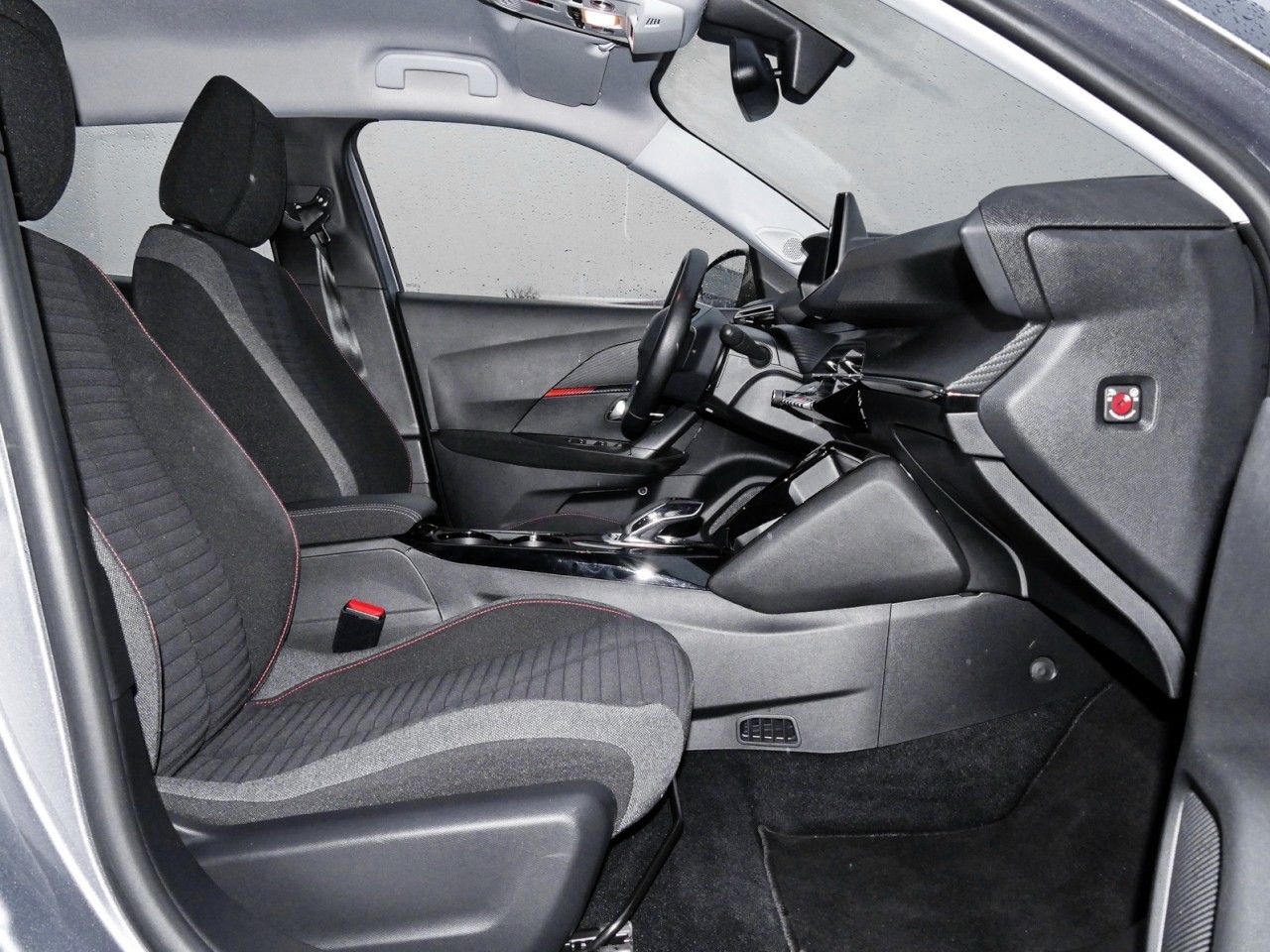Peugeot 2008-e Active - Samsaru's Car Outlet