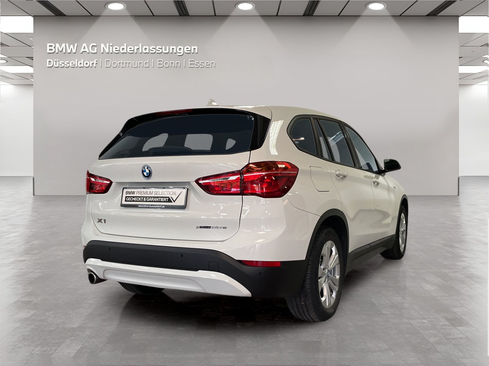 BMW X1 xDrive25e - Samsaru's Car Outlet