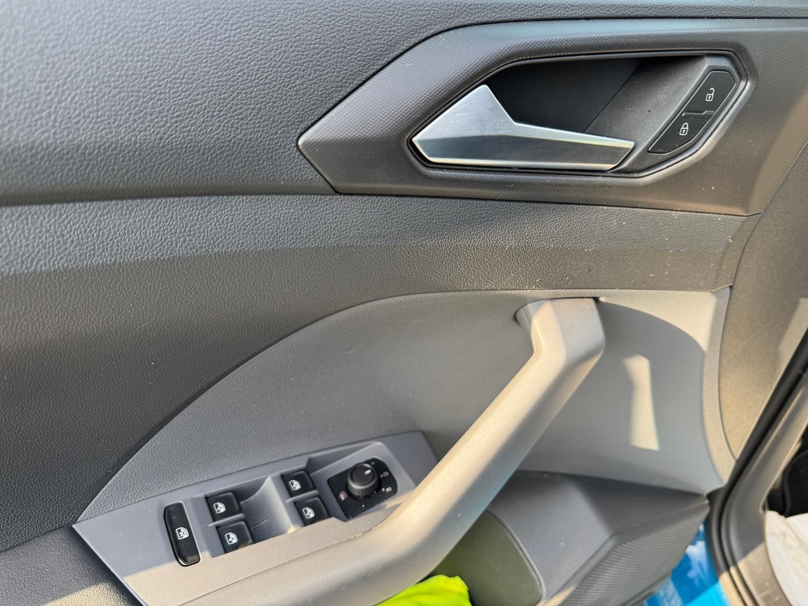 Volkswagen T-Cross 1.0 TSI DSG Trendline - Samsaru's Car Outlet