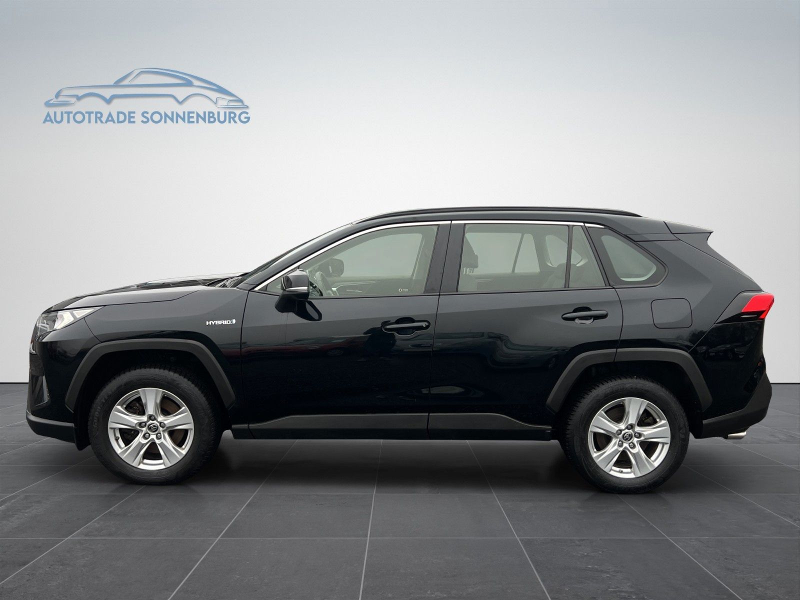Toyota RAV 4 2.5 Hybrid 4x2 - Samsaru's Car Outlet