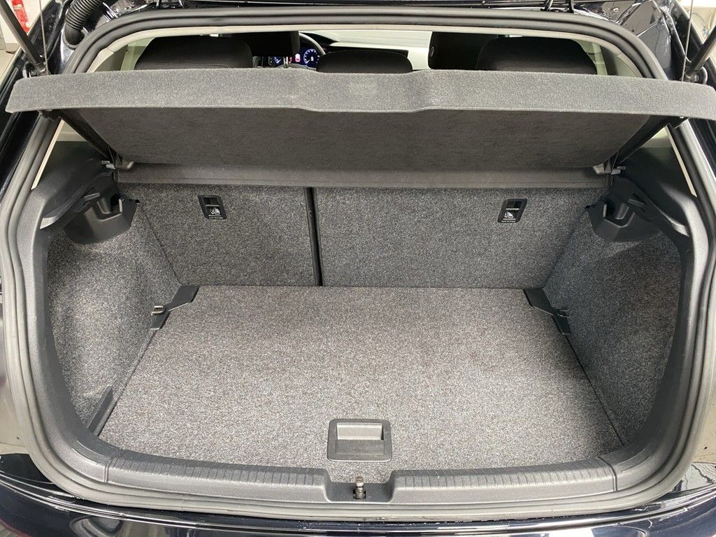 Volkswagen Polo 1.0 TSI DSG Comfortline - Samsaru's Car Outlet