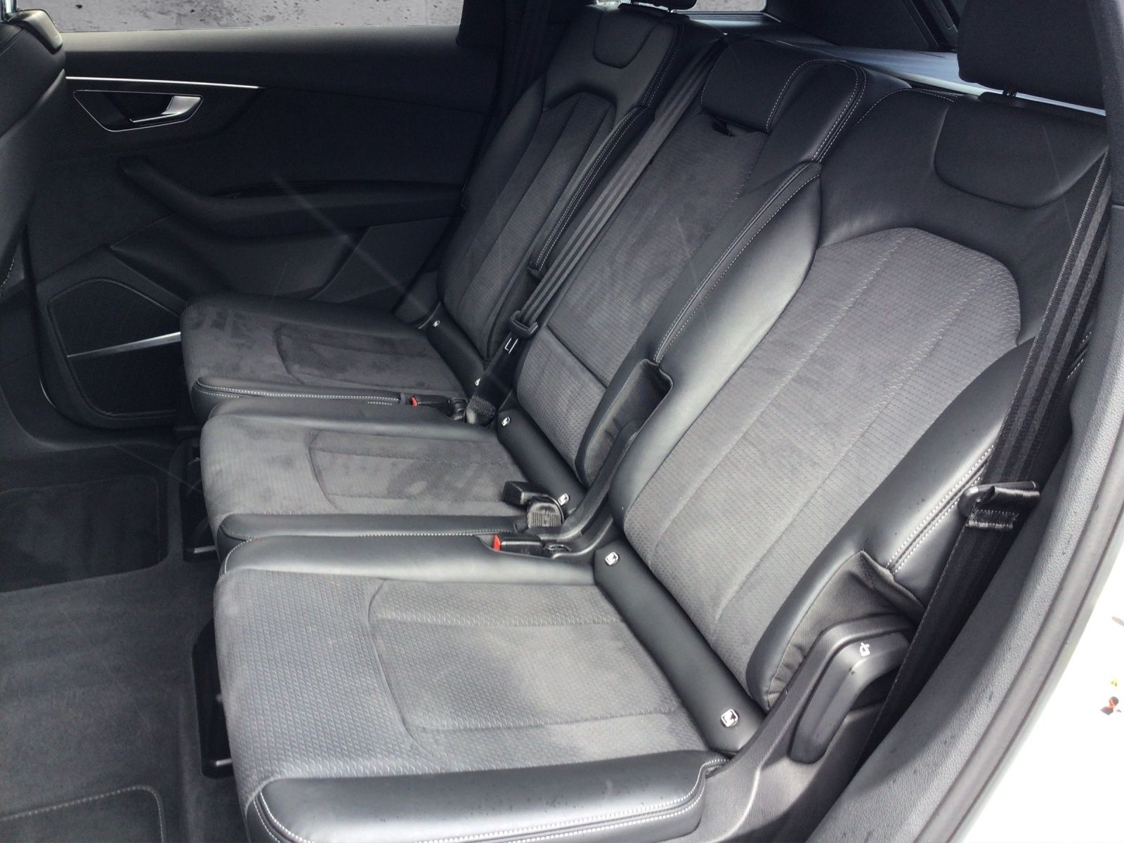 Audi Q7 50 TDI quat. S-LINE COMP.+/STH/AHK/B&O/HDMATR