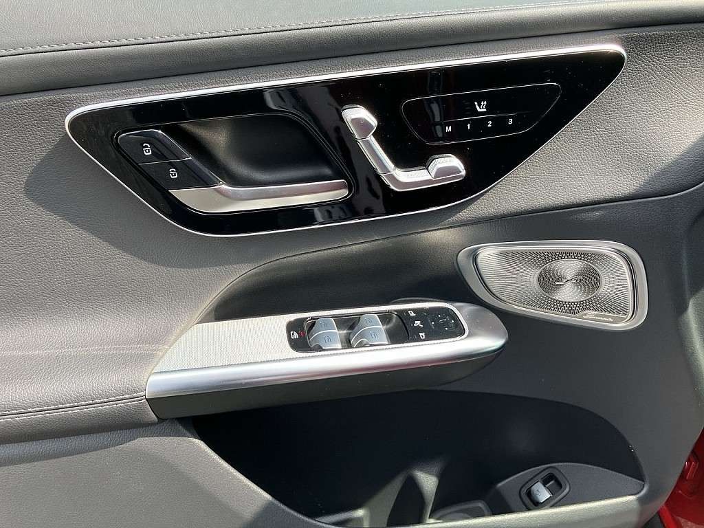 Mercedes-Benz GLC 300 de 4M Coupe - Samsaru's Car Outlet