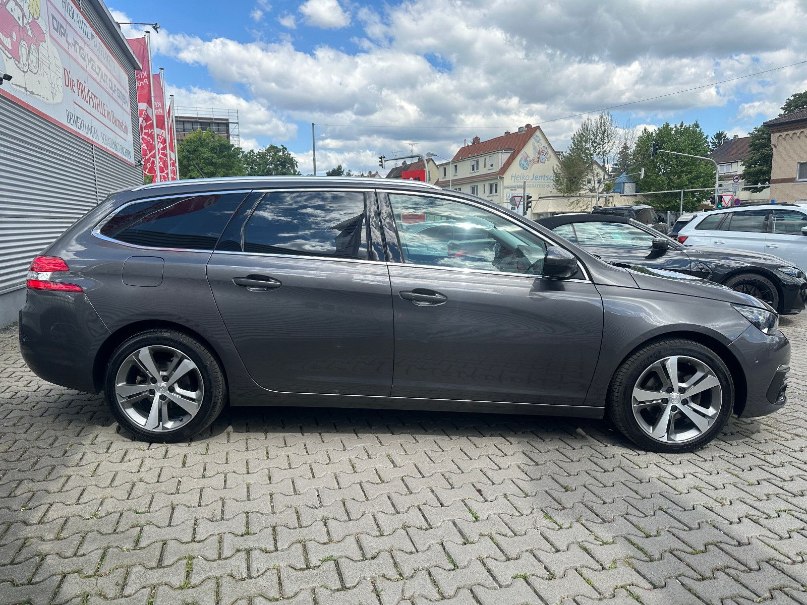 Peugeot 308 SW Allure - Samsaru's Car Outlet