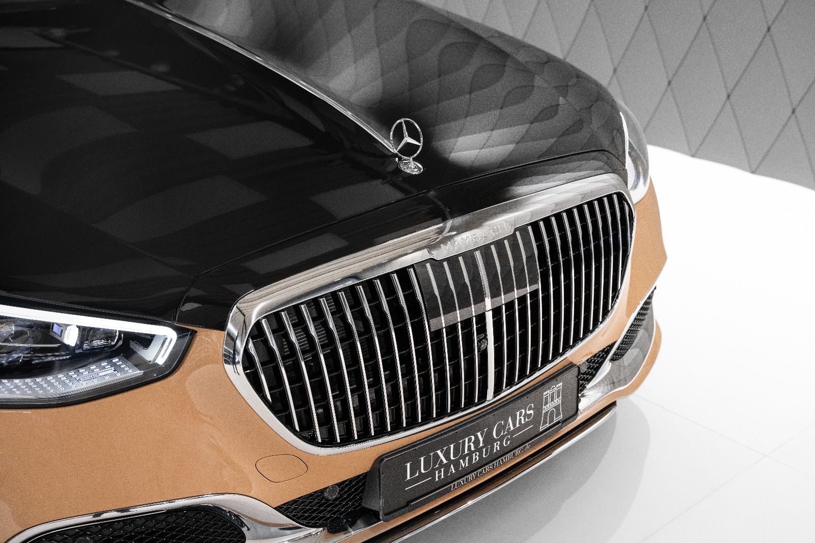 Mercedes-Benz S 680 Maybach - Samsaru's Car Outlet