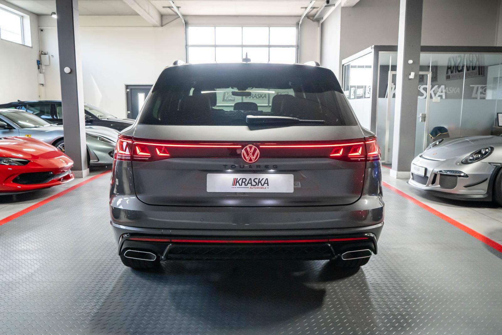 Volkswagen Touareg 3.0 TDI R-Line 4M Final Edition AHK STHZ