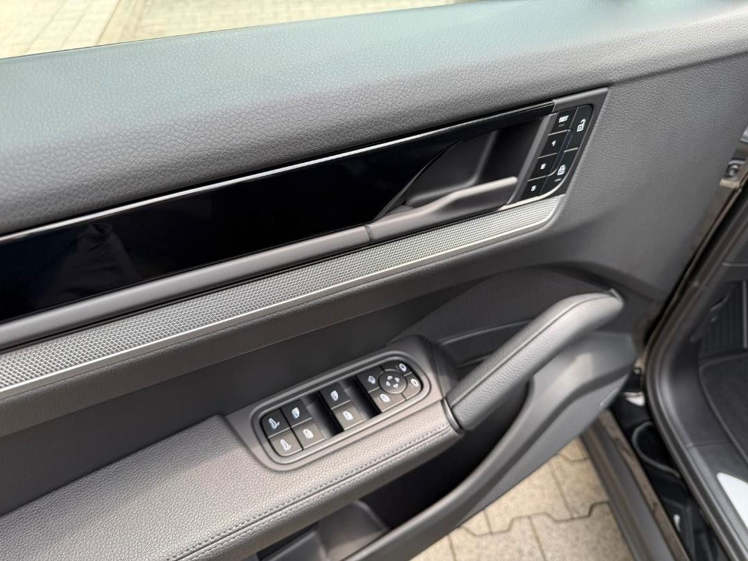 Porsche CAYENNE COUPE 360°AIR/INNO/HUD/BOSE/PANO/BF-DISP
