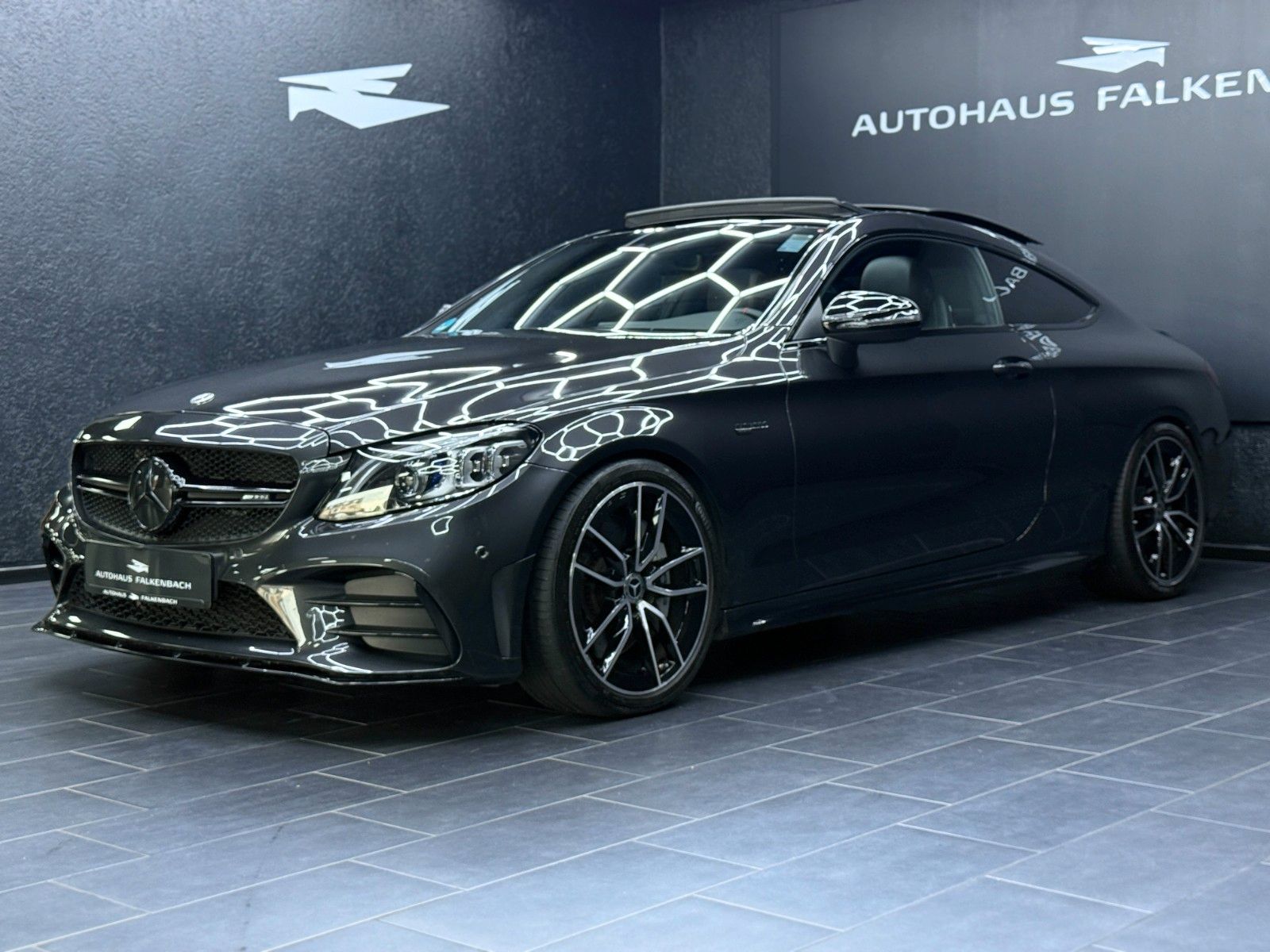 Mercedes-Benz C43 COUPE AMG - Samsaru's Car Outlet