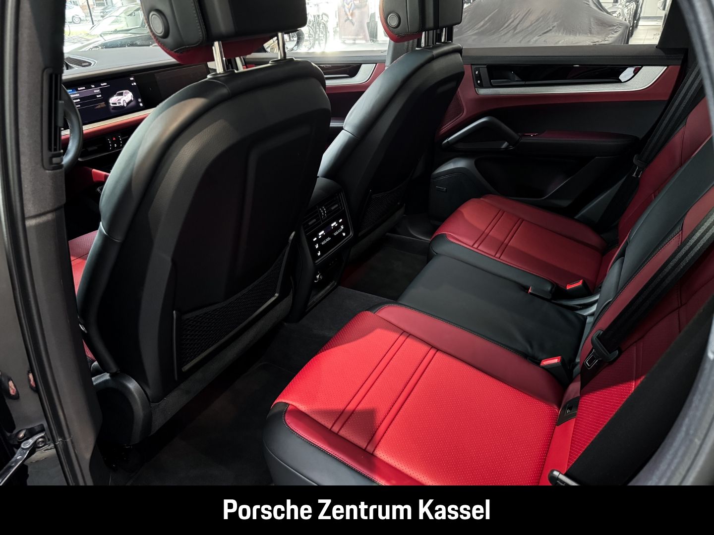 Porsche Cayenne EU6e E-Hybrid Coupe Park-Assistent