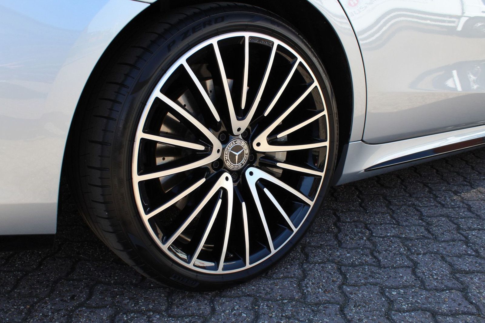 Mercedes-Benz S 580 S e Lang AMG Line - Samsaru's Car Outlet