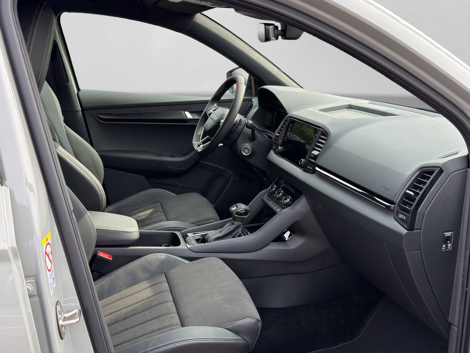 Skoda Karoq 2.0 TSI 4x4 SPORTLINE LM19 AHK KAMERA MATR