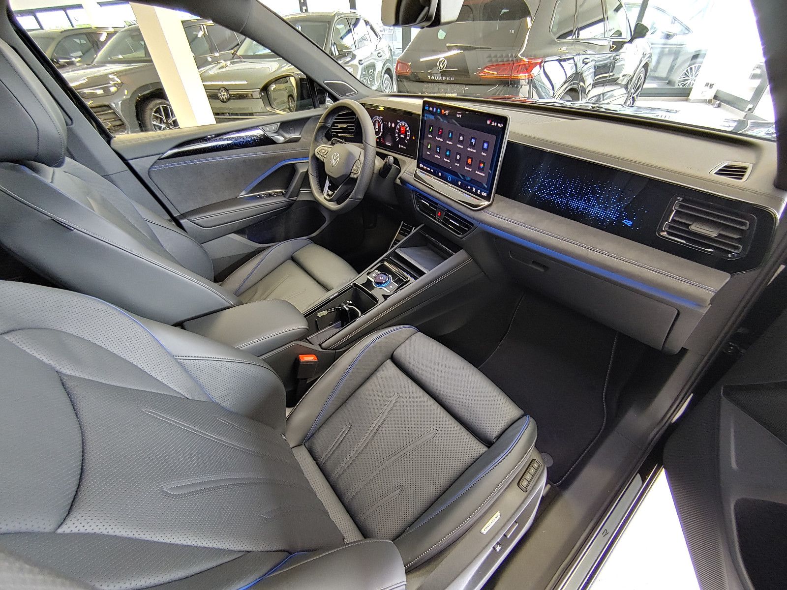 Volkswagen Tiguan eHybrid 200 R-Line Leder/Pano/360°/Sound