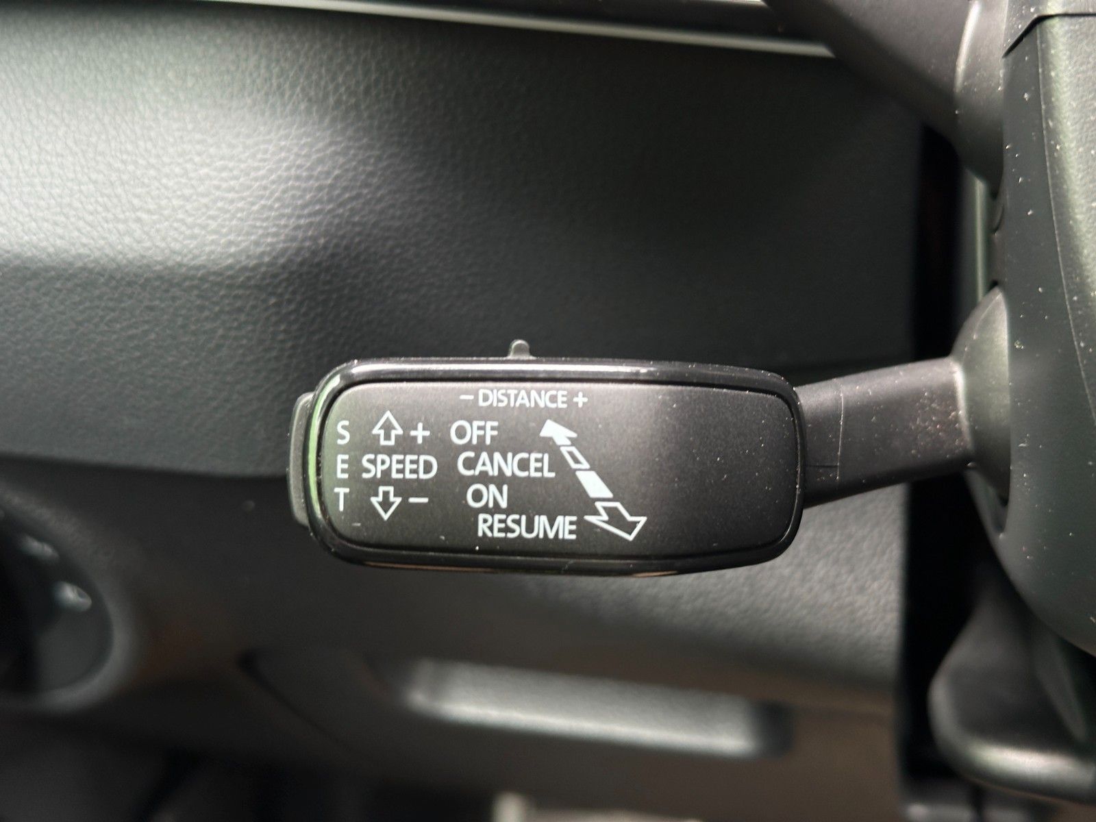 Skoda 150PS 4x4 DSG Sportline Side Assist eHK LM19"AHK