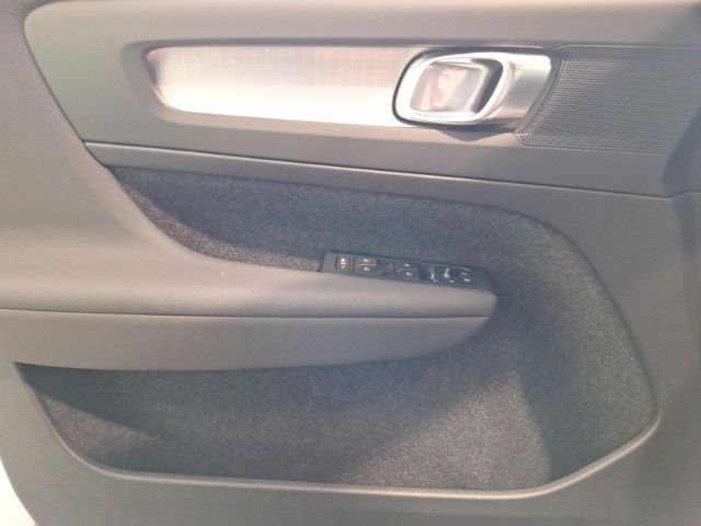 Volvo XC40 B3 Core - Samsaru's Car Outlet