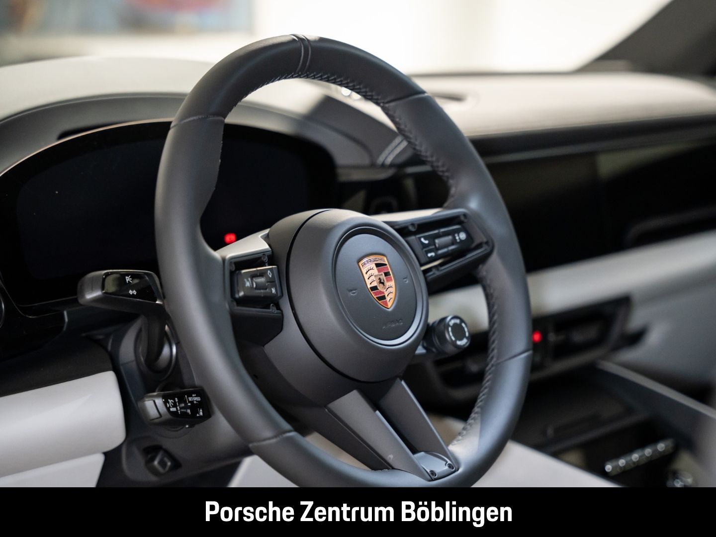 Porsche Macan 4S Hinterachslenkung InnoDrive Head-Up