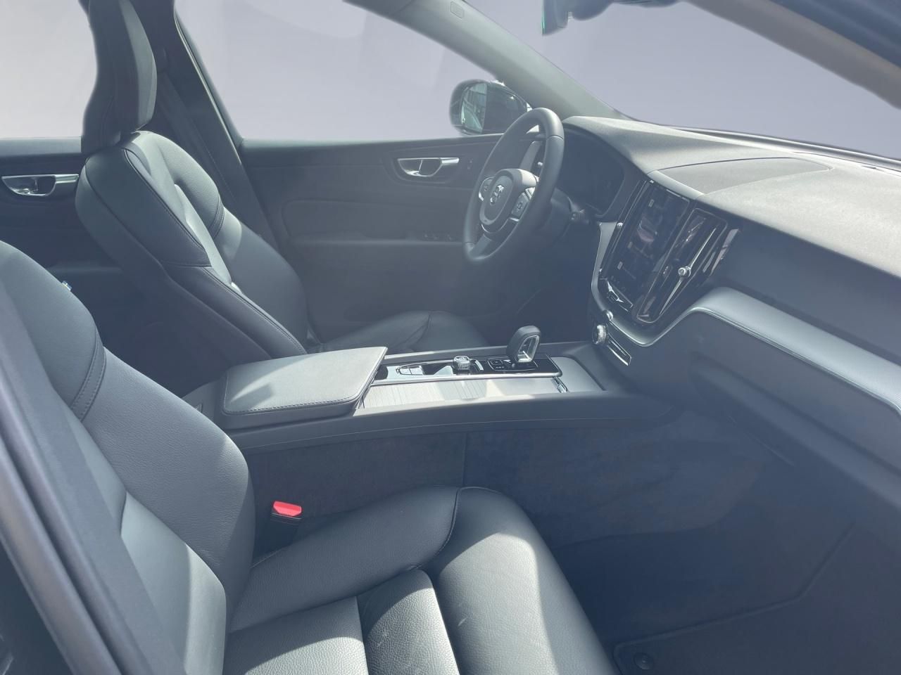 Volvo XC 60 T6 AWD Inscription Expression Plug-In AHK