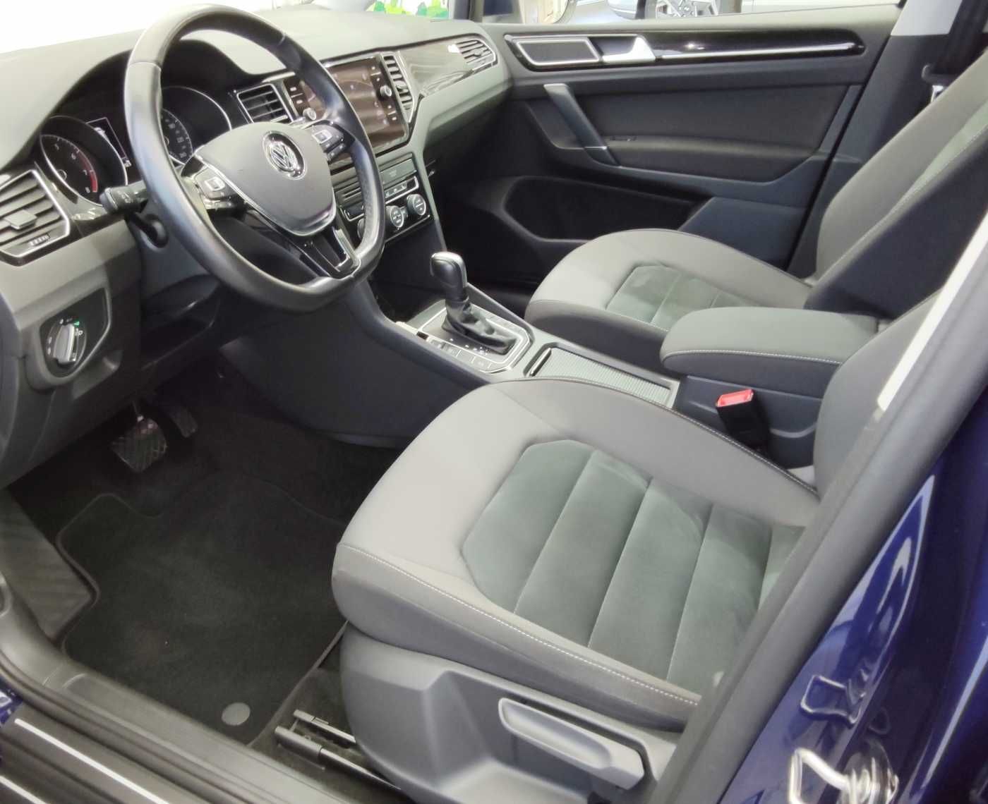 Volkswagen Golf VII Sportsvan 1.5 TSI DSG Highline - Samsaru's Car Outlet