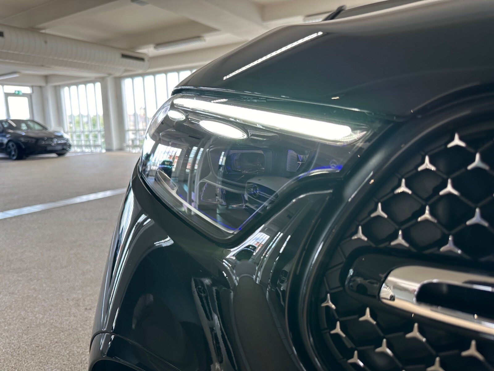 Mercedes-Benz GLC 300 DE 4M AMG°LEDER°BURM°PAN°BURM°AHK°NIGHT°