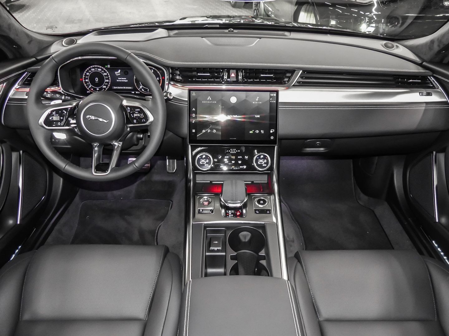 Jaguar XF Sportbrake R-Dynamic HSE AWD D200 Mild-Hybrid