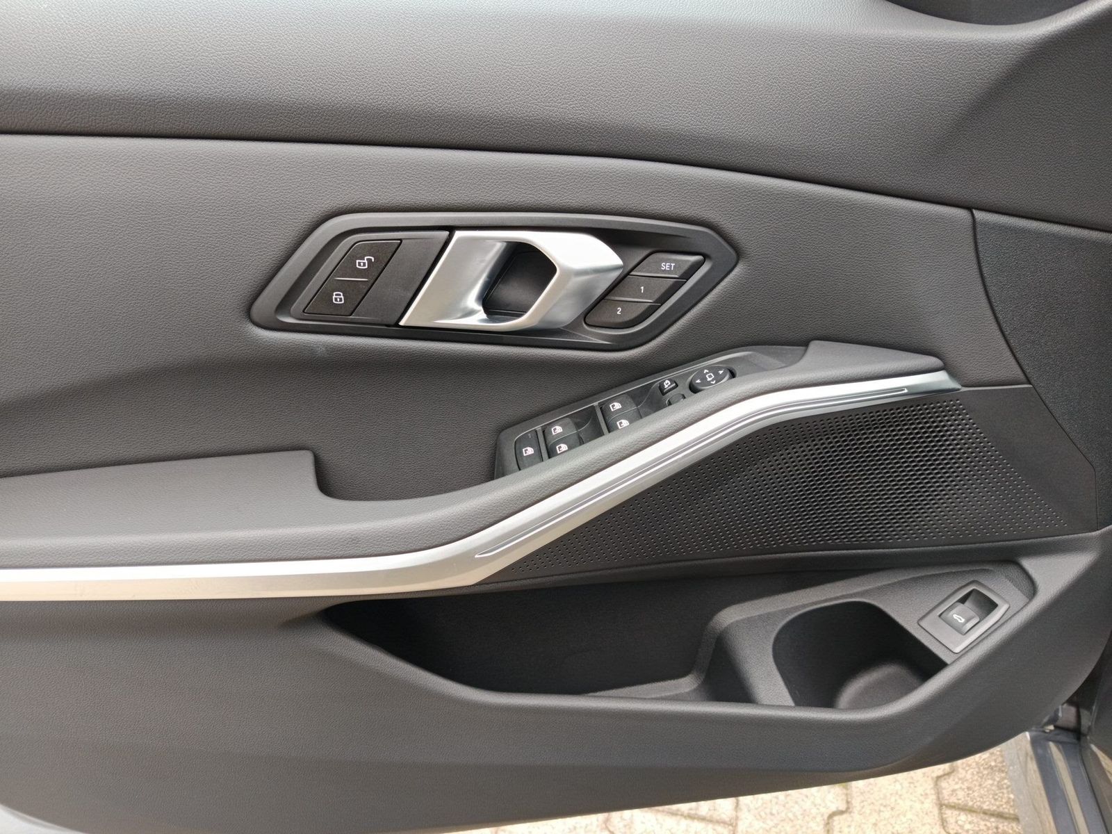 BMW 318i Touring+AHK+LEASING AB 369,-+LIVE COCKPIT P