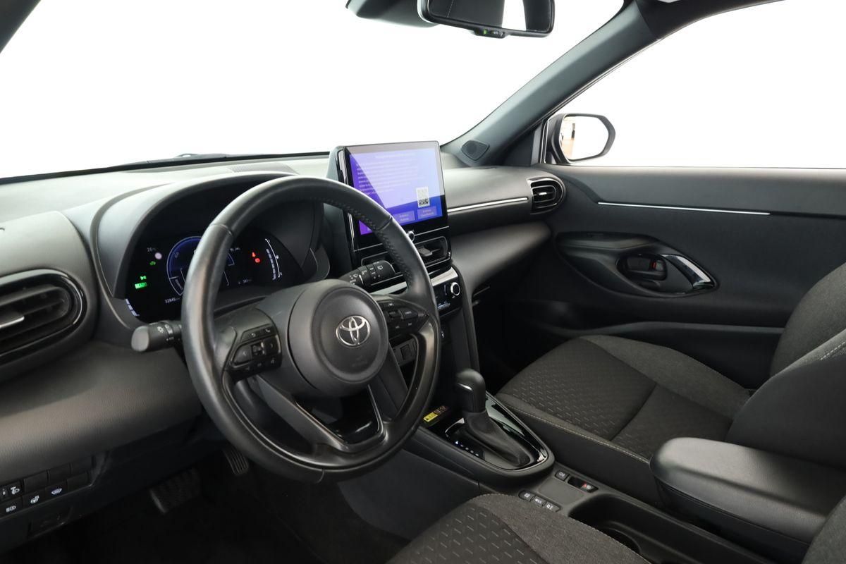 Toyota Yaris Cross CVT Team D LED Navi SHZ iACC Kam 17"