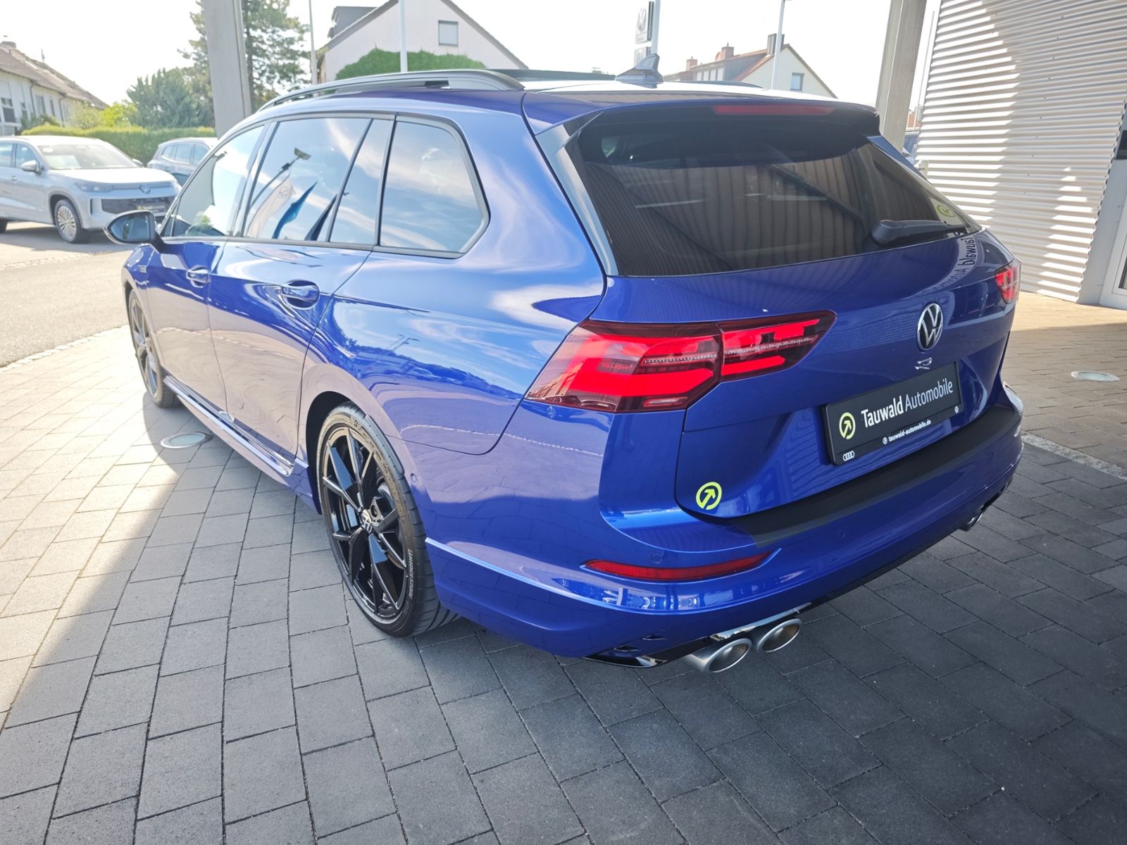 Volkswagen Golf VIII Variant R 4M PERF/19"/PANO/LEDER/H&K/u
