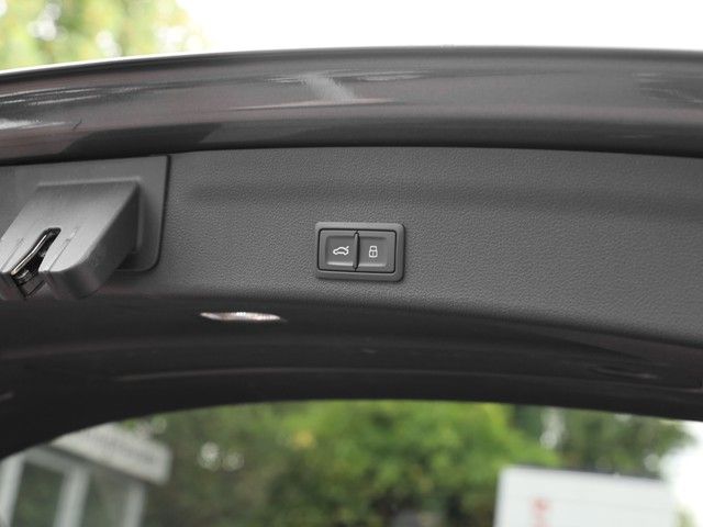 Audi A6 Avant 50 TFSI e quattro S line Pano AHK ACC M