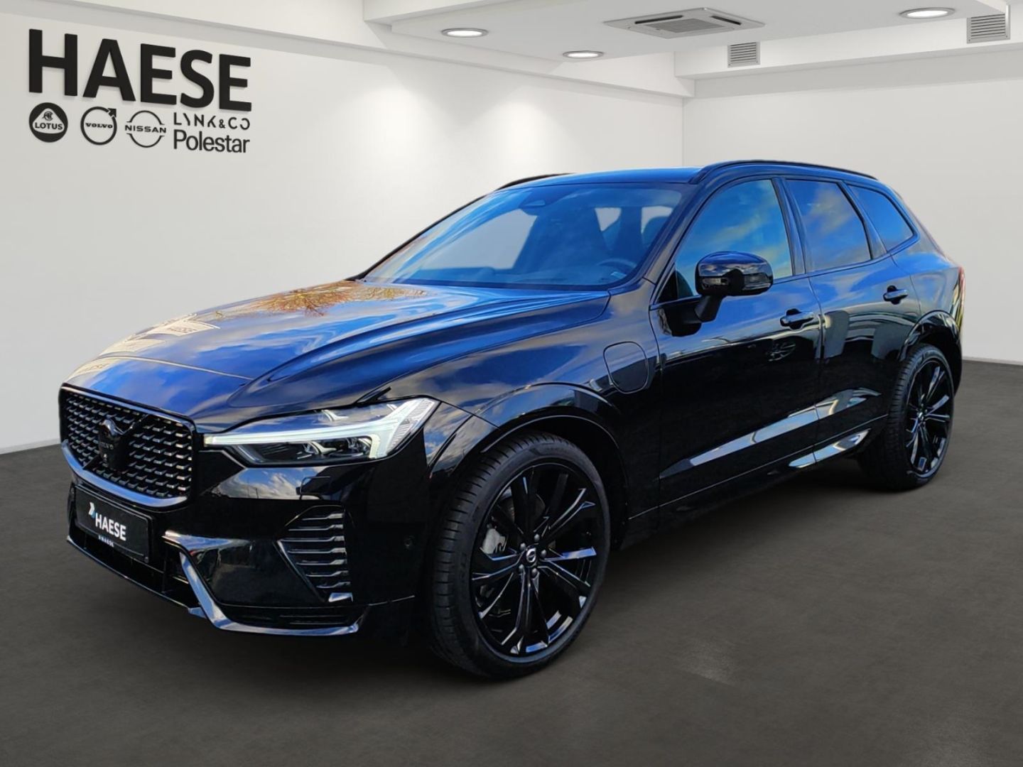 Volvo XC60 T8 Ultra Black Edition Recharge Plug-In Hyb