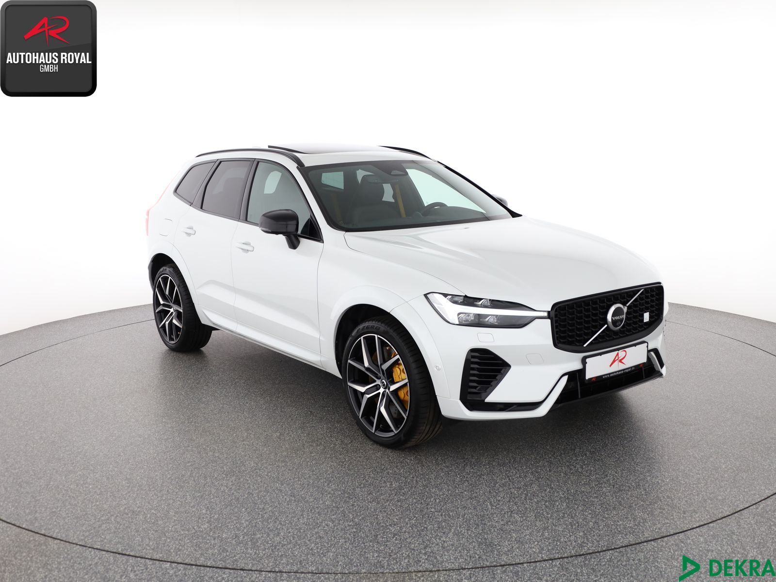 Volvo XC 60 T8 AWD STANDHEIZ,360GRAD,BOWERS+W,KEYLESS