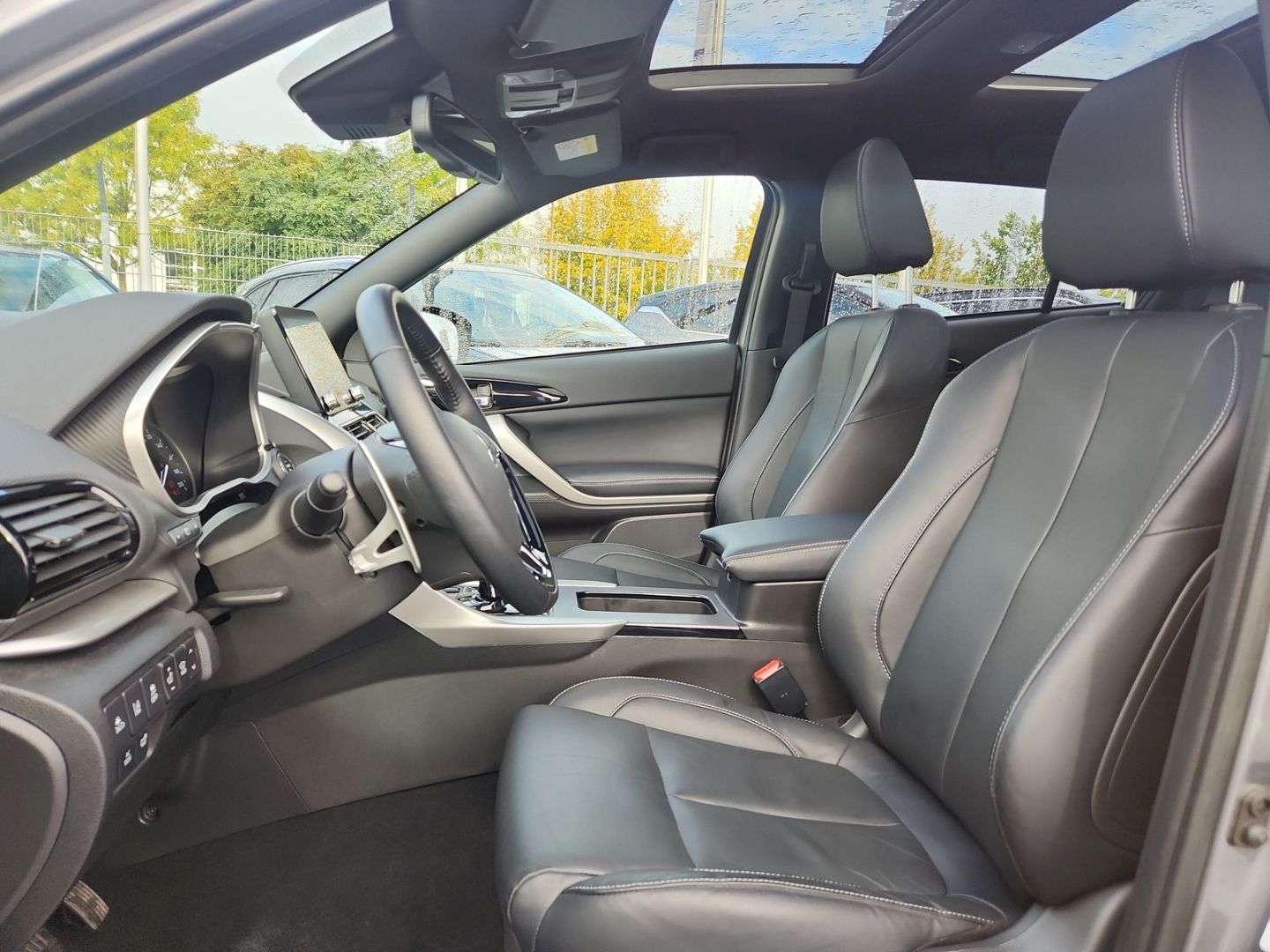 Mitsubishi Eclipse Cross Plug-In Hybrid Top Pano Leder Head