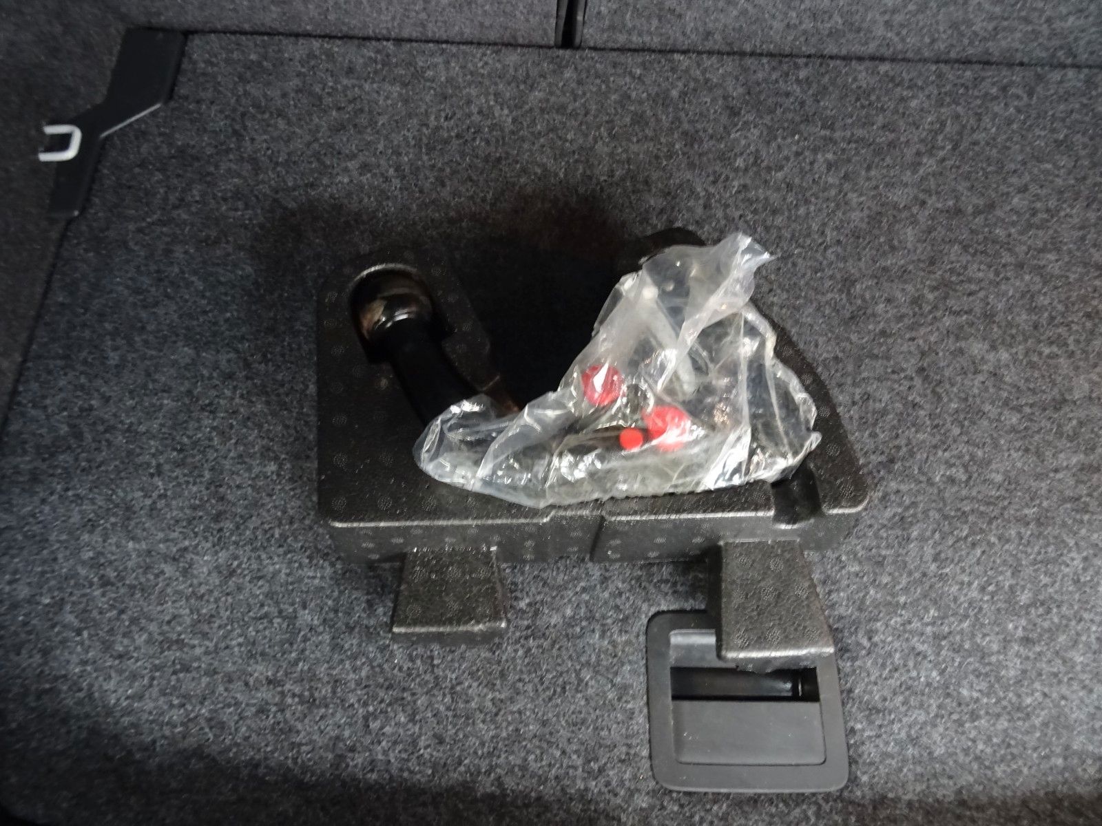 Volkswagen POLO 1.0 TSI Comfortline - Samsaru's Car Outlet
