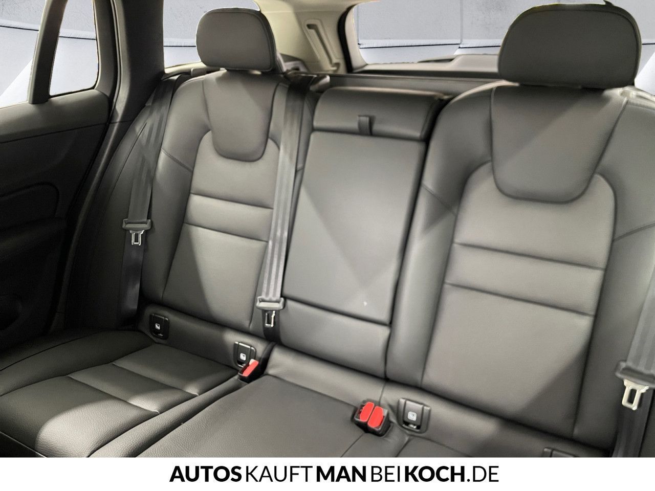 Volvo V60 T8 Plug-In AWD Plus Dark ACC H/K BLIS 360°